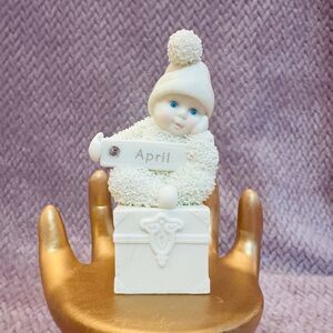 Vintage Snow Baby Month of April Collectible Figurine